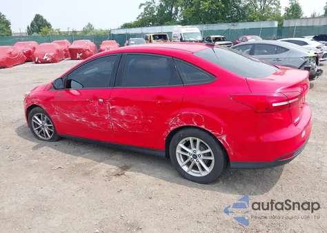 2015 Ford Focus Se z USA, uszkodzony, nr VIN 1FADP3F23FL244245